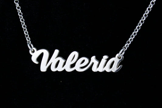 Nombre en plata de ley